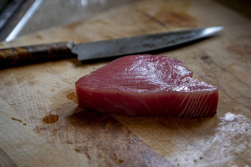 nccoastobx, fresh tuna, tuna poke, rare tuna, seafood restaurant OBX