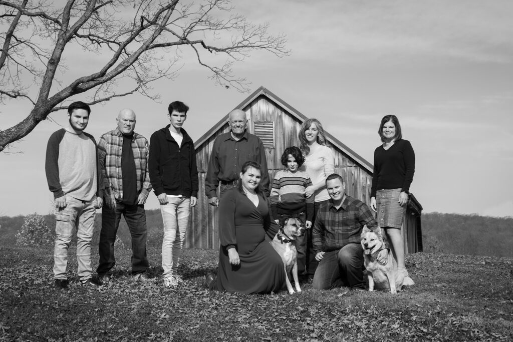 Black and white family photo Leesburg